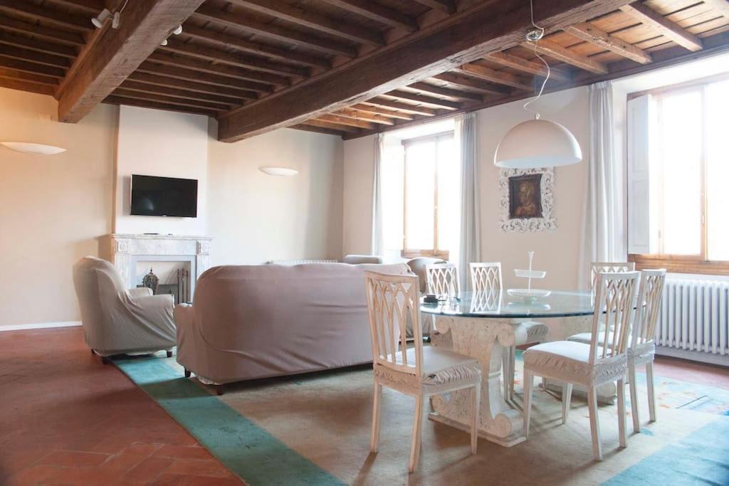 Tornabuoni Charming Apartamento Florencia